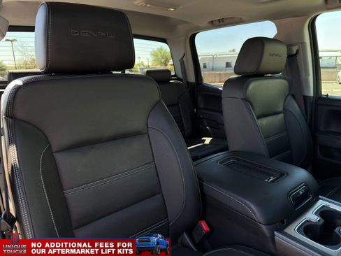 Used 2018 GMC Sierra 2500 Denali w/ Duramax Plus Package AWD/4WD image 31