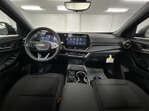 New 2026 Chevrolet Equinox LT w/ Safety and Technology Package image 20