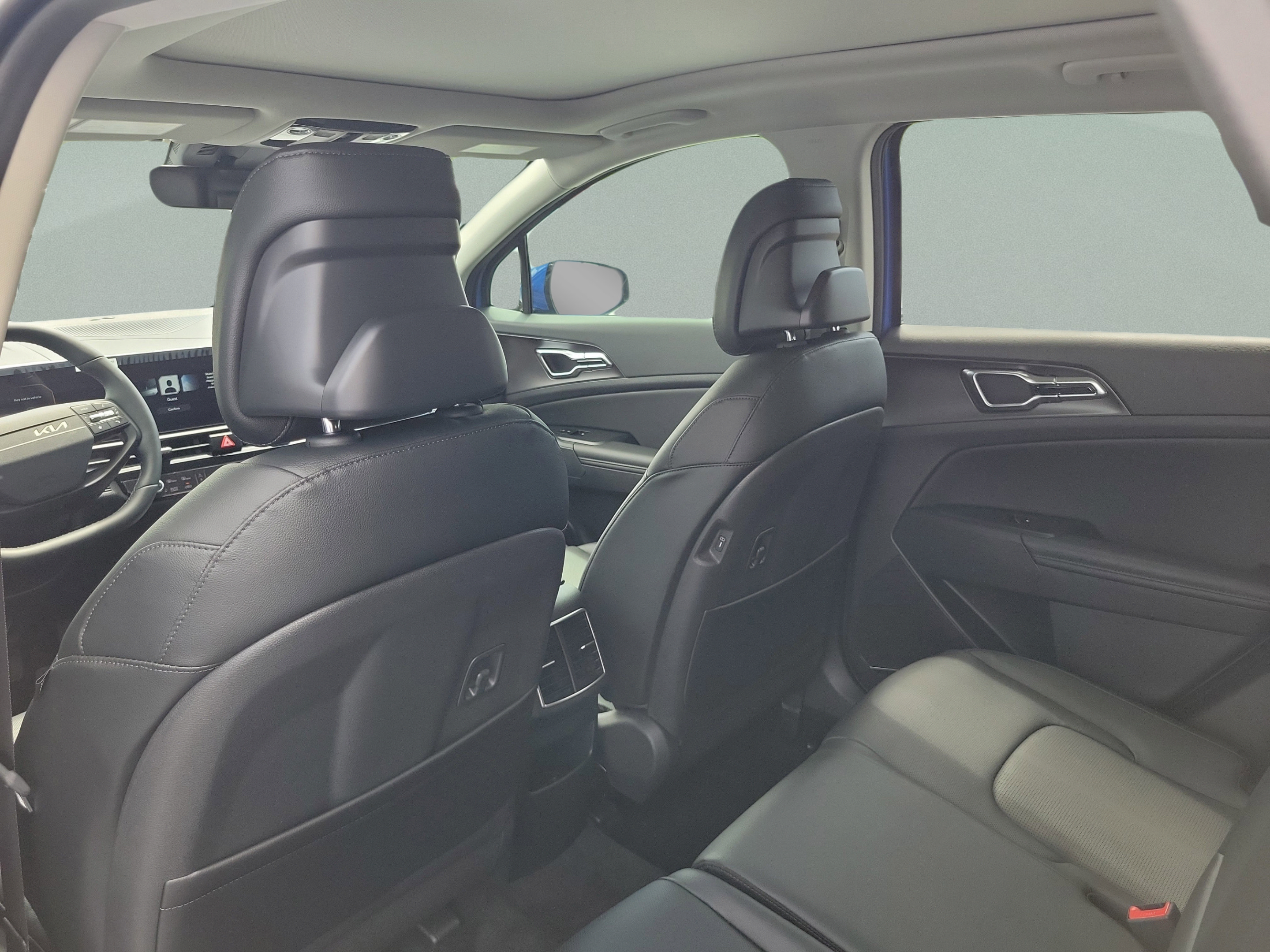 New 2026 Kia Sportage SX FWD image 10
