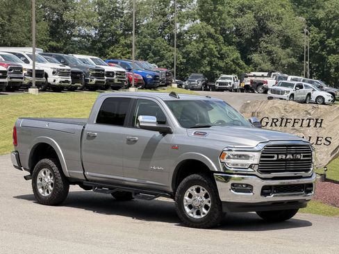 Used 2022 RAM 2500 Laramie AWD/4WD image 1