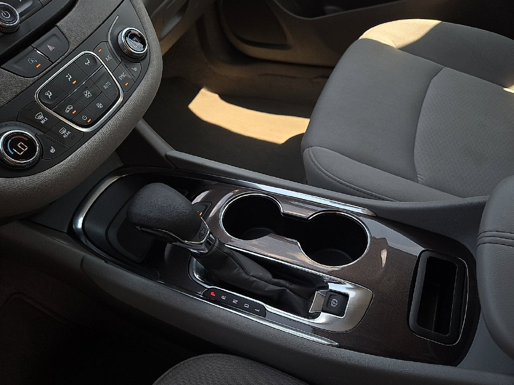 Used 2025 Chevrolet Malibu LT FWD image 20