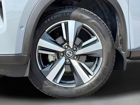 Used 2021 Nissan Rogue Platinum FWD image 26