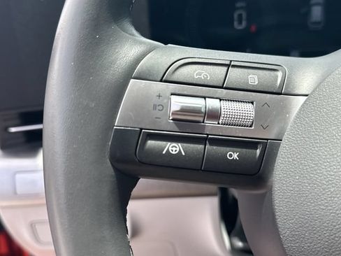 Used 2025 Hyundai Kona SEL FWD image 22