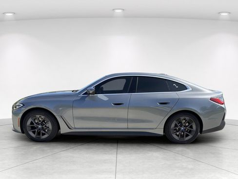 Used 2023 BMW i4 eDrive35 w/ Premium Package RWD image 7