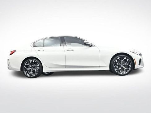New 2026 BMW 330i xDrive Sedan w/ Premium Package AWD/4WD image 34
