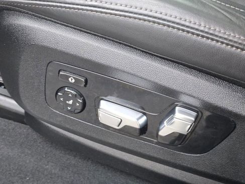 Used 2025 BMW X7 xDrive40i image 24