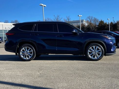 Used 2020 Toyota Highlander Limited image 4