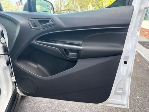 Used 2016 Ford Transit Connect XL image 13