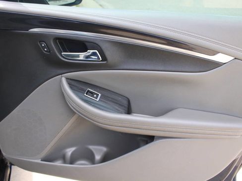 Used 2019 Chevrolet Impala LS FWD image 12