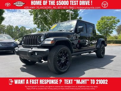 Used 2024 Jeep Gladiator Sport