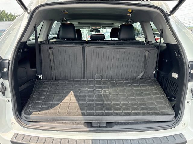 Used 2019 Toyota Highlander XLE AWD/4WD image 35