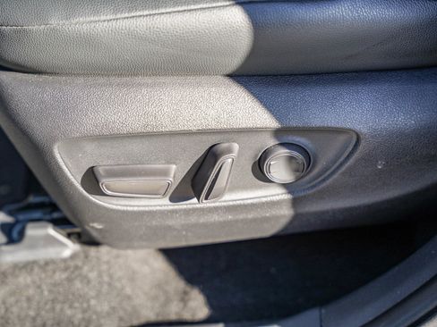 Certified 2025 Toyota Grand Highlander FWD image 21