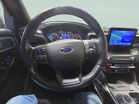 Used 2020 Ford Explorer XLT w/ Equipment Group 202A image 18