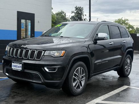 Used 2020 Jeep Grand Cherokee Limited w/ Luxury Group II image 2