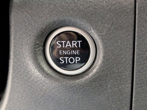 Used 2024 Nissan Frontier PRO-4X AWD/4WD image 25