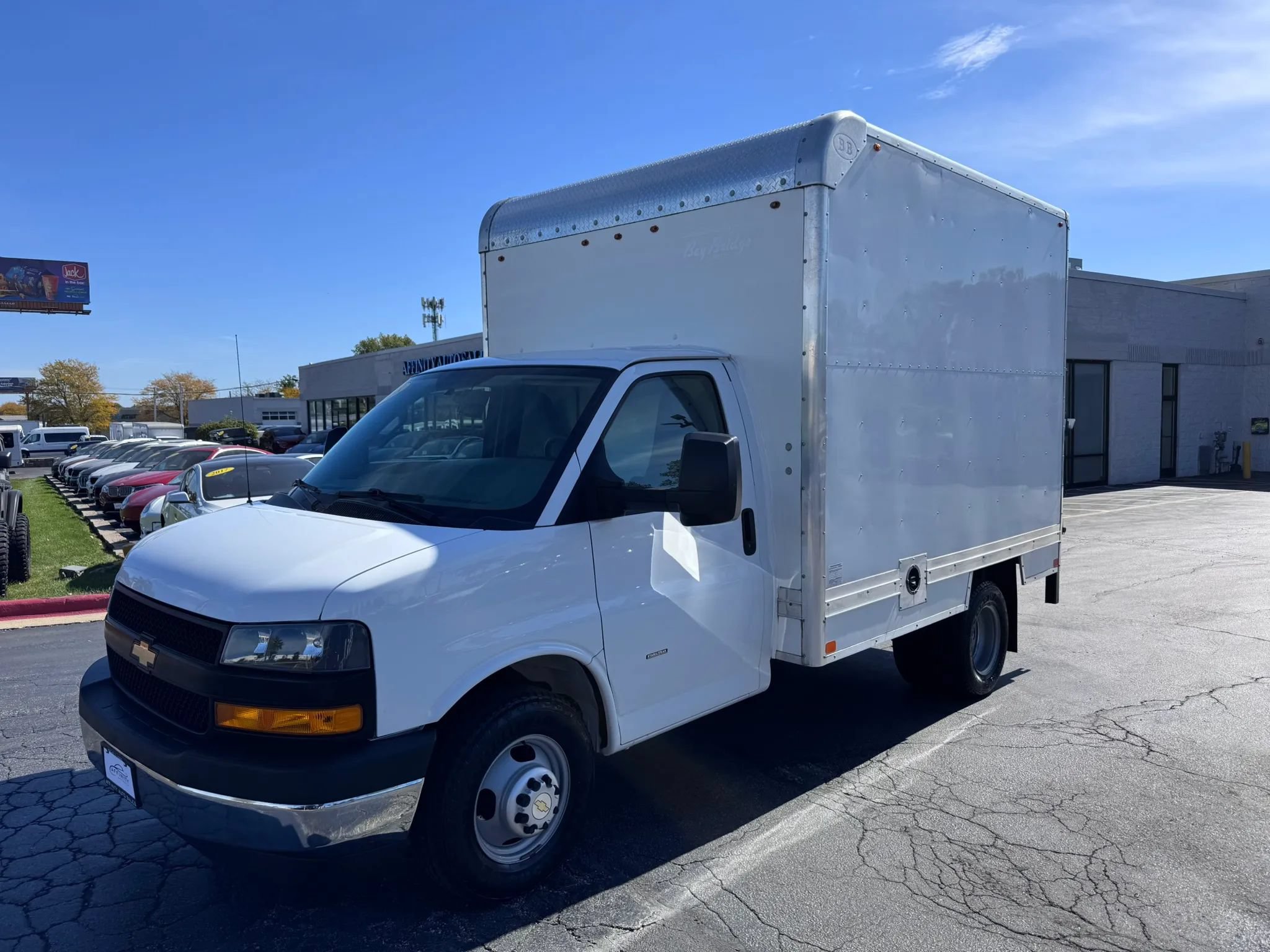 Used 2018 Chevrolet Express 3500 w/ Power Convenience Package RWD image 1