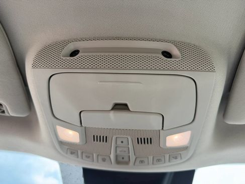 Used 2018 Ford Expedition Platinum AWD/4WD image 32