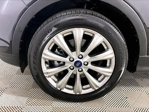 Used 2018 Ford Escape Titanium image 7