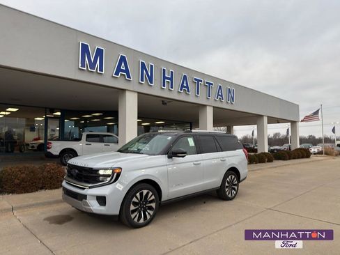 New 2026 Ford Expedition Platinum w/ Driver's Package image 1