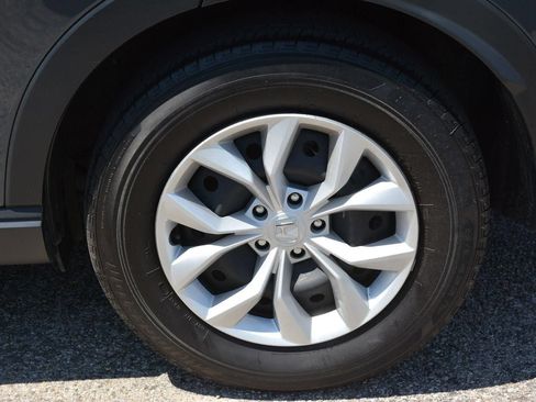 Certified 2025 Honda CR-V LX image 29