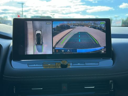 Certified 2025 Nissan Rogue Platinum w/ Platinum Premium Package image 19