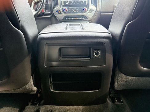 Used 2014 GMC Sierra 1500 SLT w/ SLT Crew Cab Value Package image 32