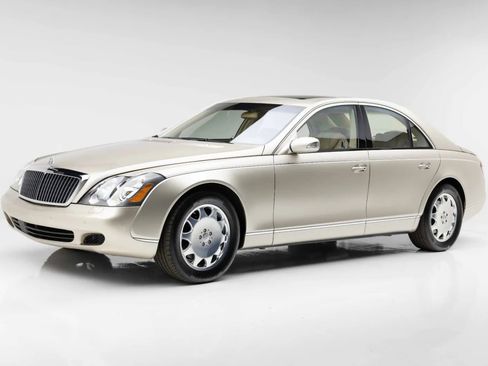 Used 2004 Maybach 57 RWD image 9