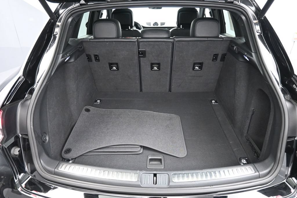 Certified 2023 Porsche Macan S AWD/4WD image 28