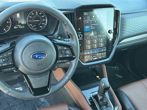 Certified 2025 Subaru Forester Touring AWD/4WD image 11
