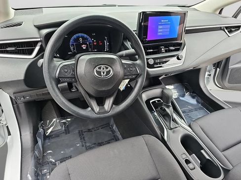 Used 2026 Toyota Corolla LE FWD image 13