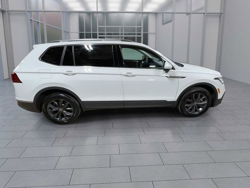 Used 2022 Volkswagen Tiguan SE image 9