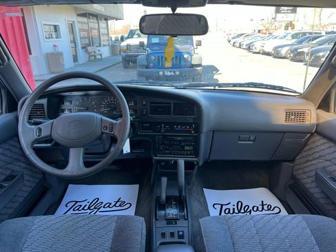 Used 1995 Toyota 4Runner SR5 AWD/4WD image 17
