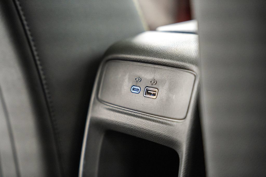 New 2026 Chevrolet Trax LT w/ Sunroof Package FWD image 33