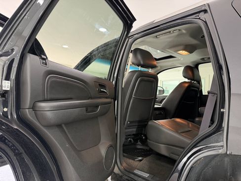 Used 2013 GMC Yukon Denali AWD/4WD image 23
