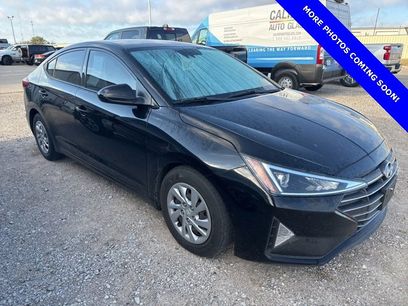 Used 2020 Hyundai Elantra SE w/ Cargo Package (C1)