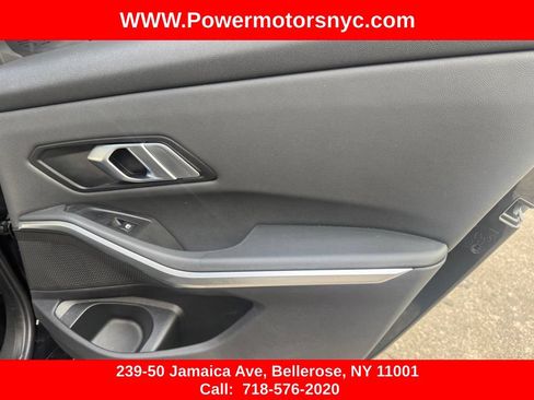 Used 2019 BMW 330i xDrive Sedan w/ Driving Assistance Package AWD/4WD image 27