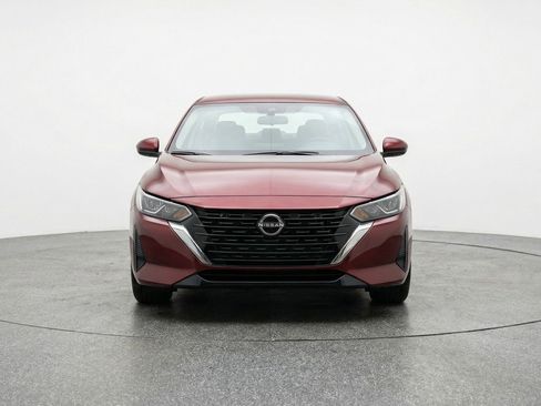 Used 2025 Nissan Sentra SV image 2