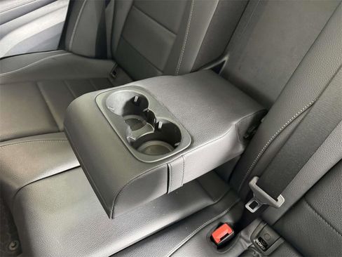 Used 2025 Mercedes-Benz GLE 350 4MATIC image 33