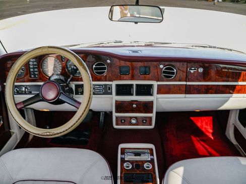 Used 1989 Rolls-Royce Silver Spirit RWD image 25