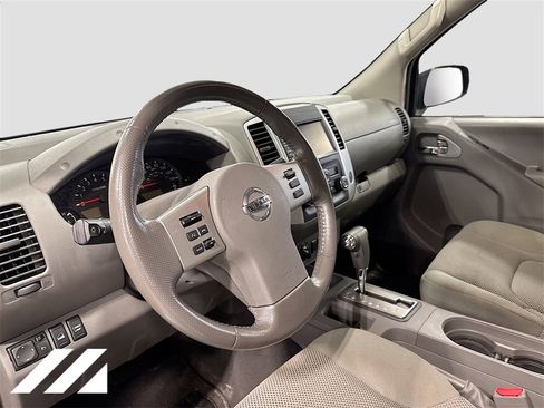 Used 2019 Nissan Frontier SV w/ Value Truck Package image 9