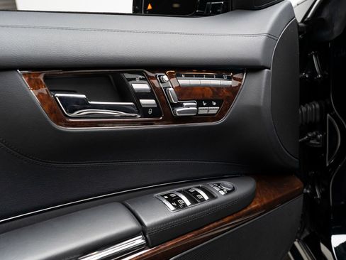 Used 2012 Mercedes-Benz CL 63 AMG image 18
