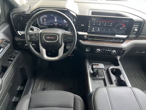 Used 2024 GMC Sierra 1500 Elevation image 32