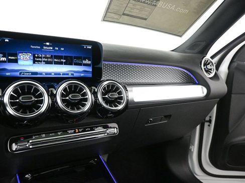 New 2026 Mercedes-Benz GLB 250 image 13