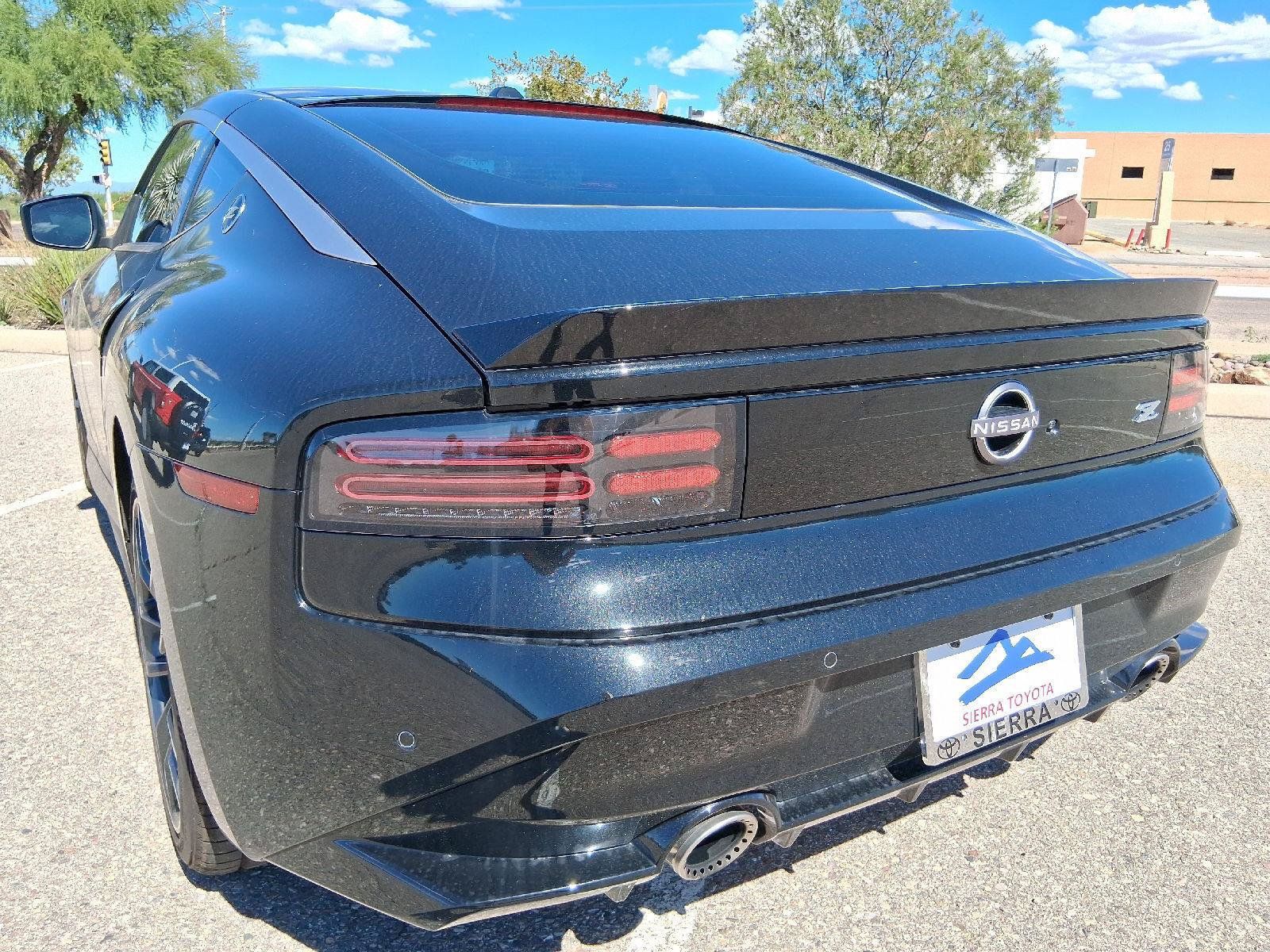 Used 2024 Nissan Z Performance w/ Floor Mat Package RWD image 11