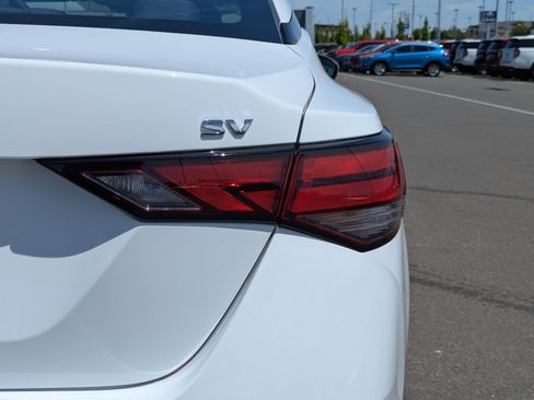 Used 2022 Nissan Sentra SV FWD image 43