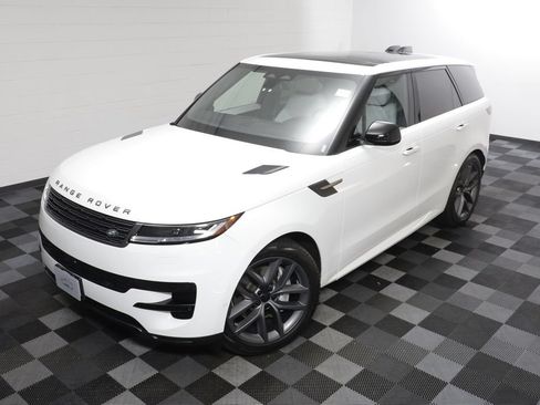 Certified 2026 Land Rover Range Rover Sport SE AWD/4WD image 2