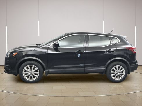 Certified 2021 Nissan Rogue Sport S FWD image 4