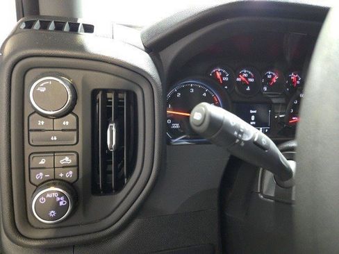 Used 2024 Chevrolet Silverado 2500 Custom w/ Custom Value Package image 13