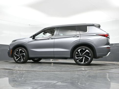 Used 2023 Mitsubishi Outlander SEL AWD/4WD image 47