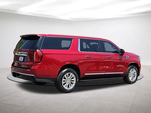 Used 2021 GMC Yukon XL SLT RWD image 7